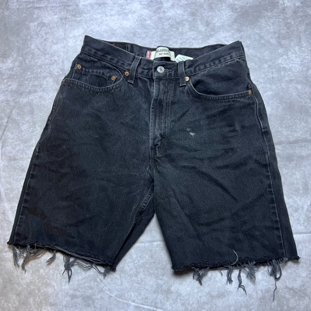 Levi's 550 Cut Off Shorts Mens 32 Black Relaxed Fit Frayed Hem Denim Jorts